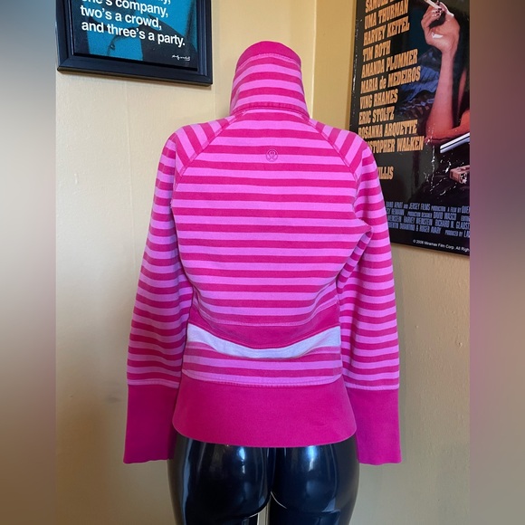 Women’s LuLulemon Cowel Neck Sweater ( 6 ) - Picture 4 of 4